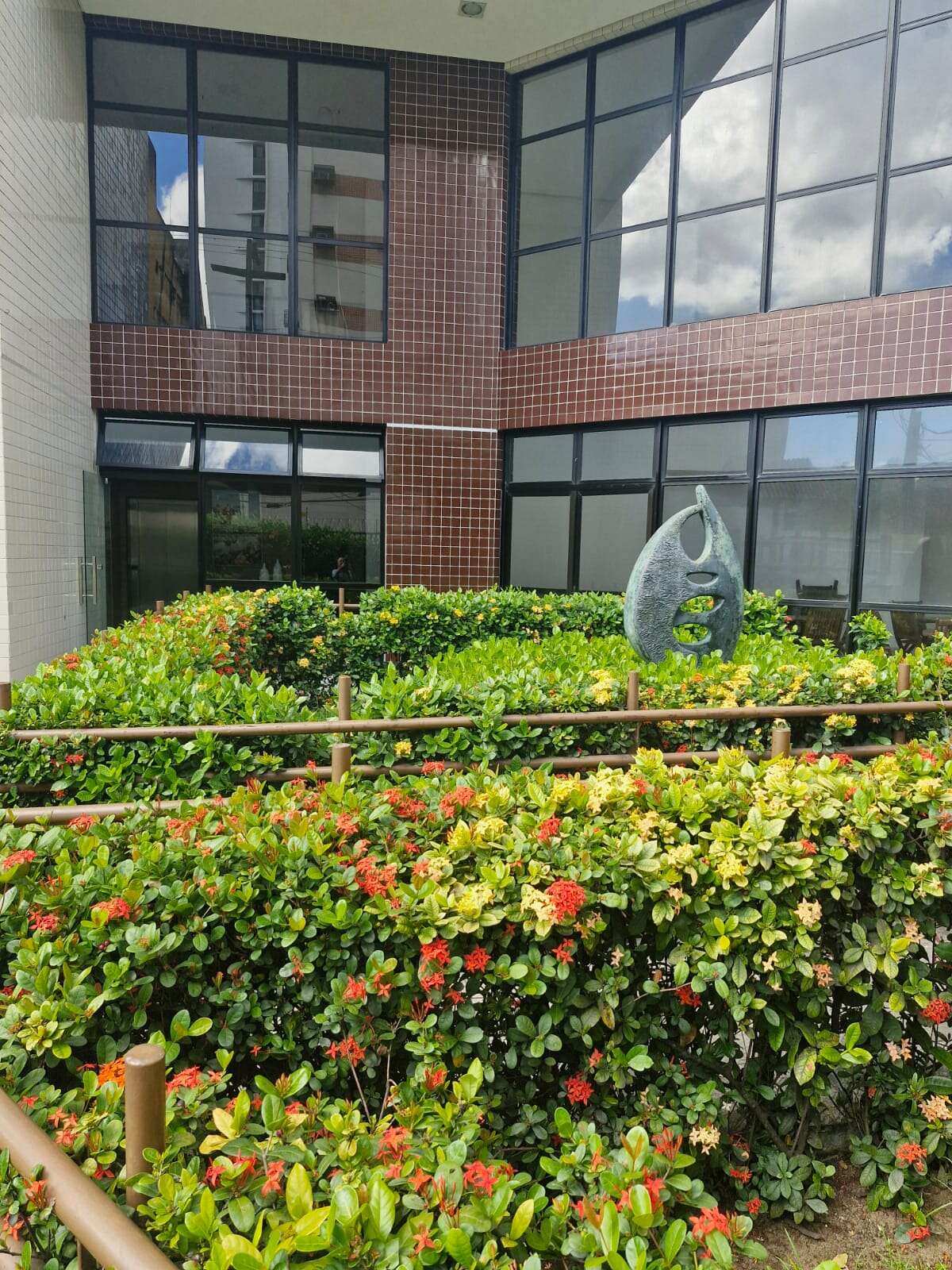 Apartamento para alugar, no Edifício Tartana em Recife, Torre, com 3 quartos, 74m² - Jean Hallyson | Consultor Imobiliário em Recife